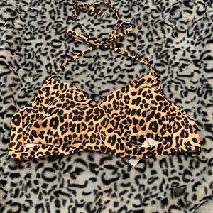PINK VICTORIA’S SECRET Leopard Bikini Top